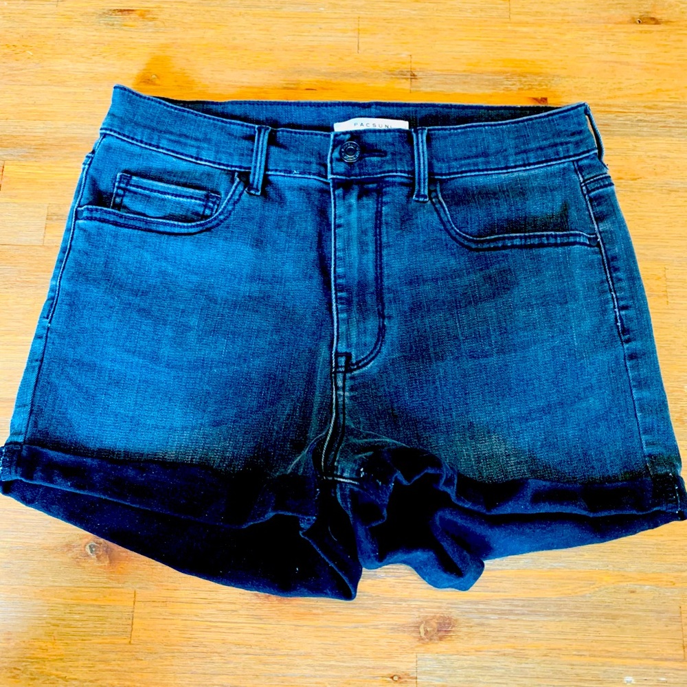PacSun Black Denim Shorts The Shortie style size 29